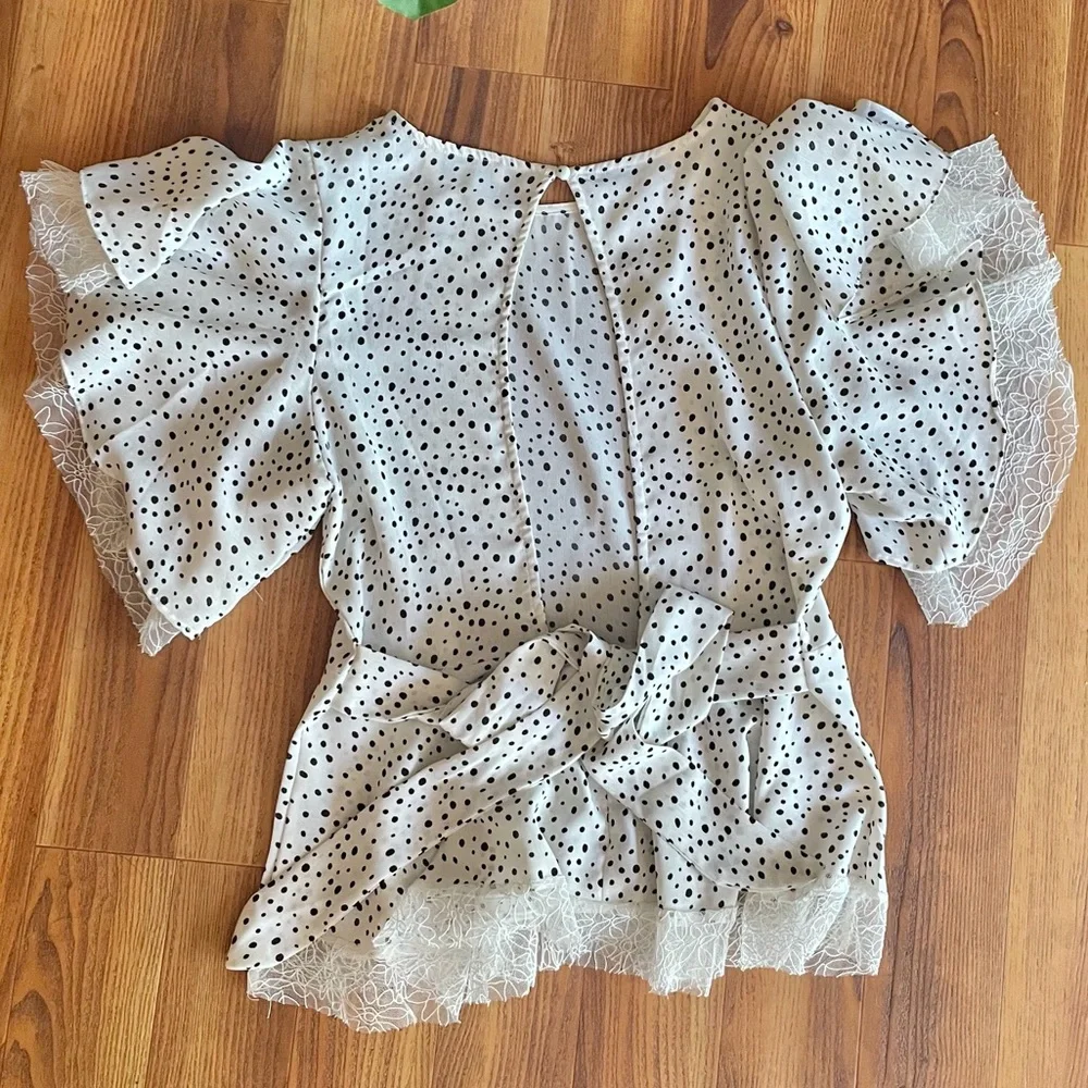 She & Sky White Black Polka Dot Open Back Peplum Top with Lace Detail - Picture 5 of 6